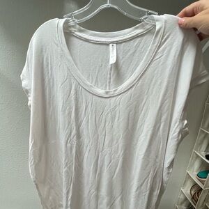 Athleta women’s Stratus II tee white Size Medium
